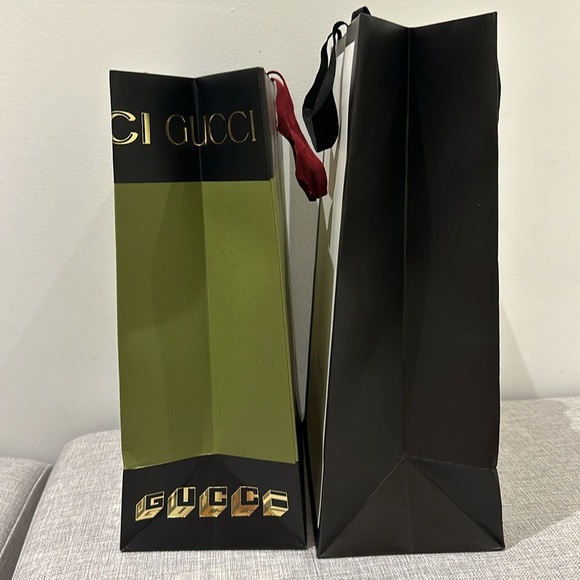 GUCCI SHOPPING BAGS. ( 2). - Picture 3 of 10